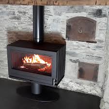 Купить Печь-камин Invicta Elton в интерьере чугунная в Бобруйске в Бобруйске