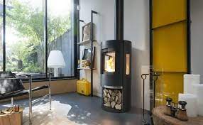 Купить Печь-камин Invicta Poele Neosen 3 Vitres в интерьере чугунная в Бобруйске в Бобруйске