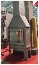 Стальной камин Бавария Мюнхен со стеклом угловой чёрный (без перемычки) фото в Бобруйске