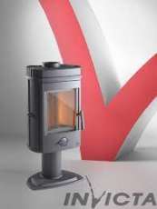 Печь-камин чугунный Invicta Mesnil в интерьере Амазонка бай фото в Бобруйске