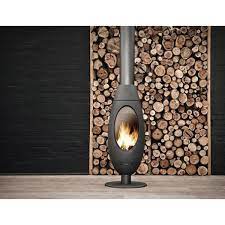 Печь-камин чугунный Invicta Ove в интерьере Амазонка бай фото в Бобруйске