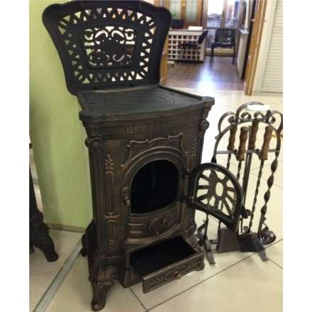 Печка чугунная Амбра в интерьере Амазонка бай фото в Бобруйске